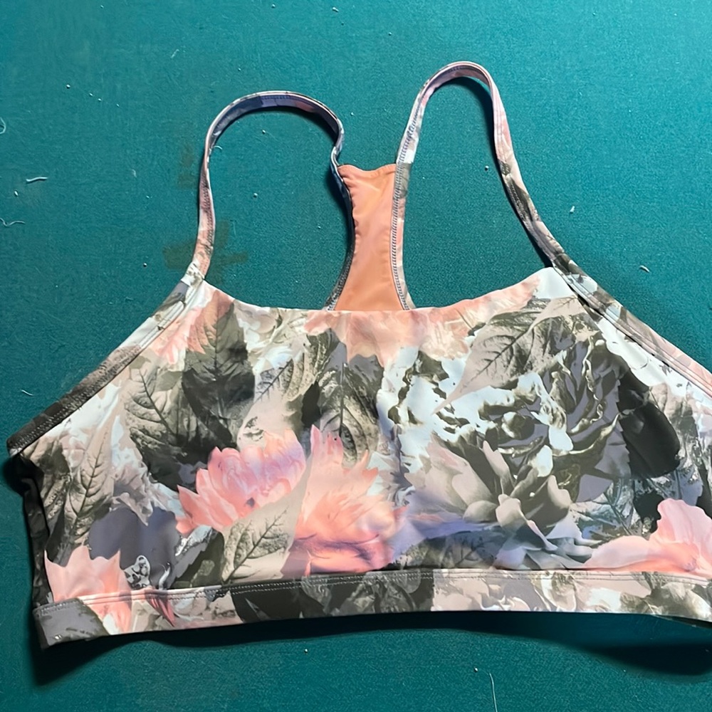 Sports bra